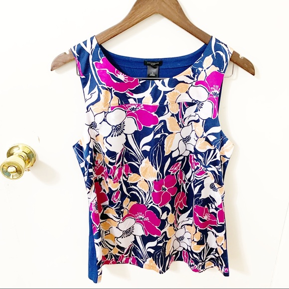 Ann Taylor Tops - Ann Taylor mixed Media sleeveless floral blouse M